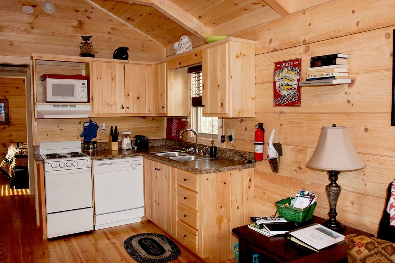 Pine Gables Cabins Villa เลกลัวร์ ภายนอก รูปภาพ