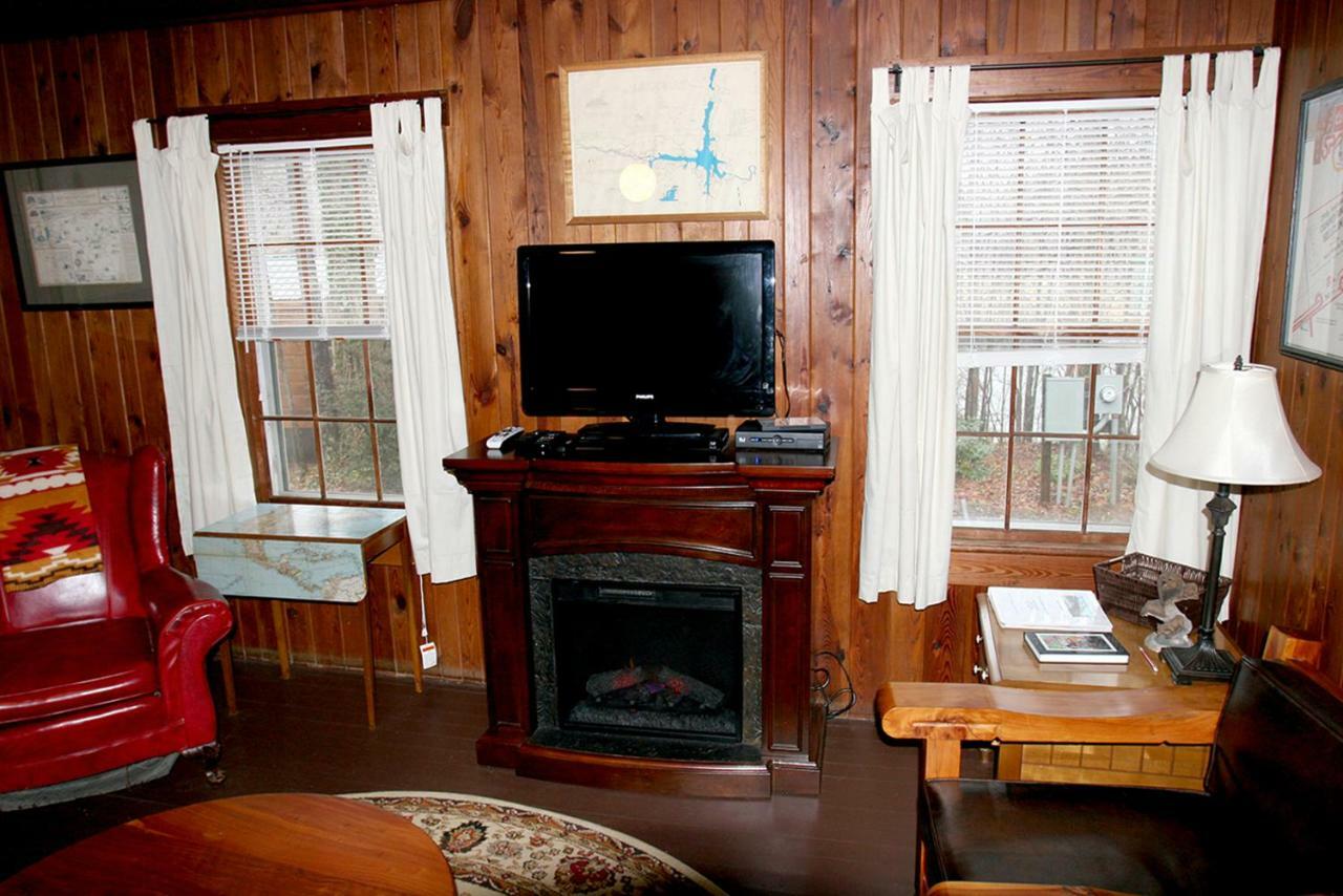 Pine Gables Cabins Villa เลกลัวร์ ภายนอก รูปภาพ