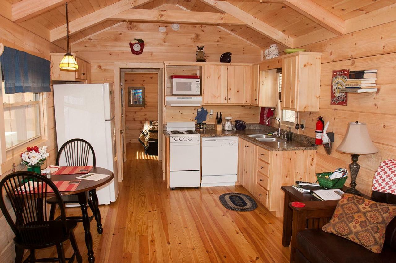 Pine Gables Cabins Villa เลกลัวร์ ภายนอก รูปภาพ