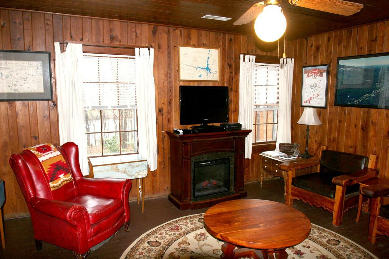 Pine Gables Cabins Villa เลกลัวร์ ภายนอก รูปภาพ